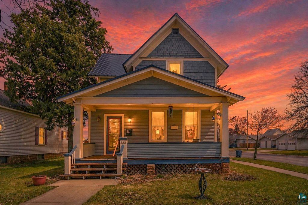 Photo of 822 3rd Ave E, Ashland, WI 54806 (MLS # 6124810)