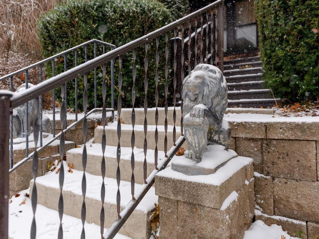 Photo of 1030 S 21st STREET, Manitowoc, WI 54220 (MLS # 1944163)