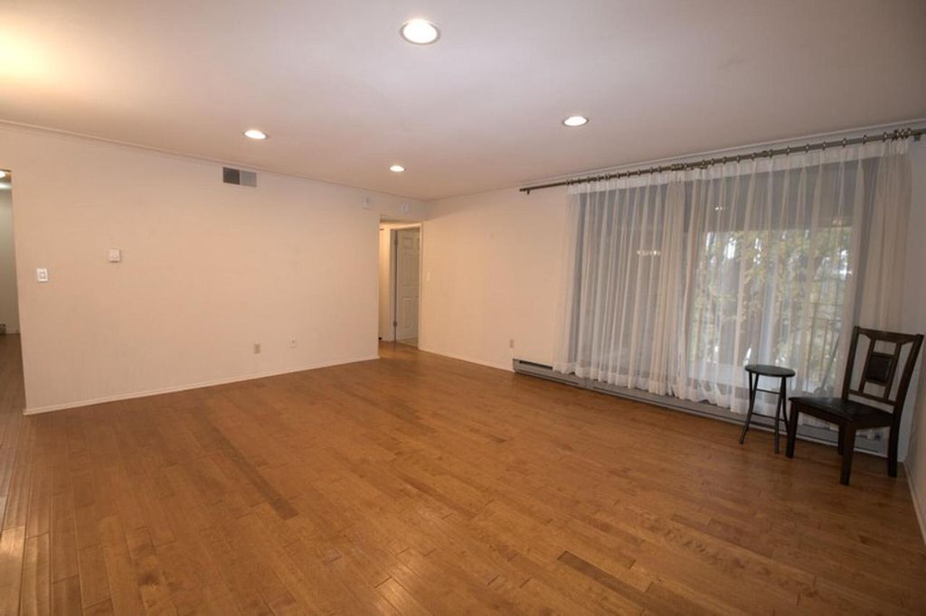 Photo of 1818 E Shorewood BOULEVARD #310, Shorewood, WI 53211 (MLS # 1943625)