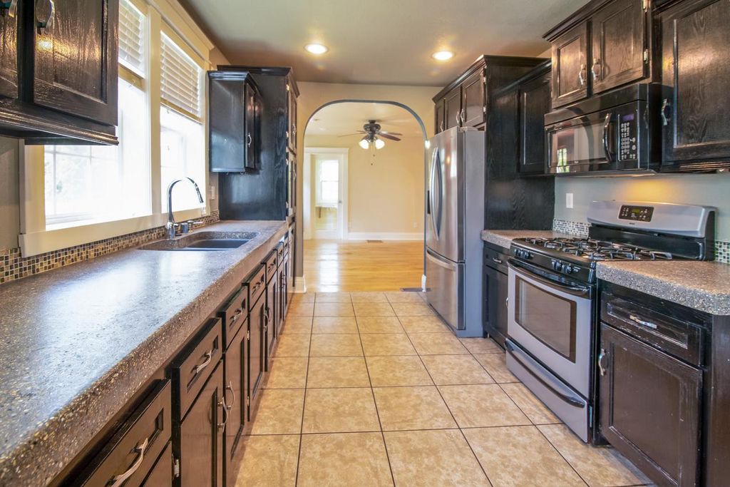 Photo of N4812 N Helenville ROAD, Helenville, WI 53137 (MLS # 1962522)
