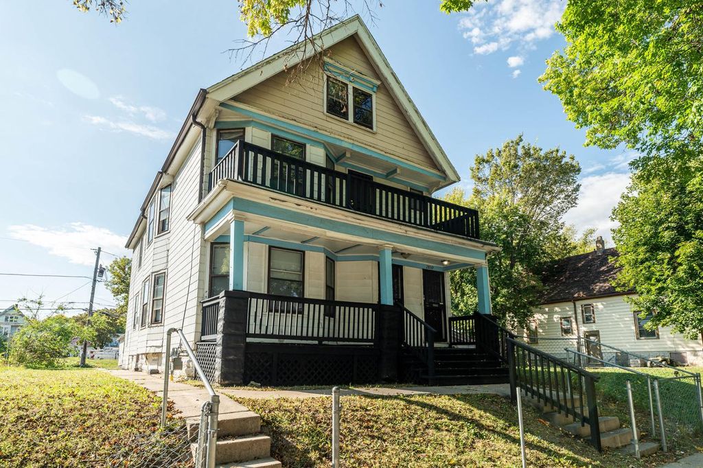 Photo of 2857 N 34th STREET #2859, Milwaukee, WI 53210 (MLS # 1936323)