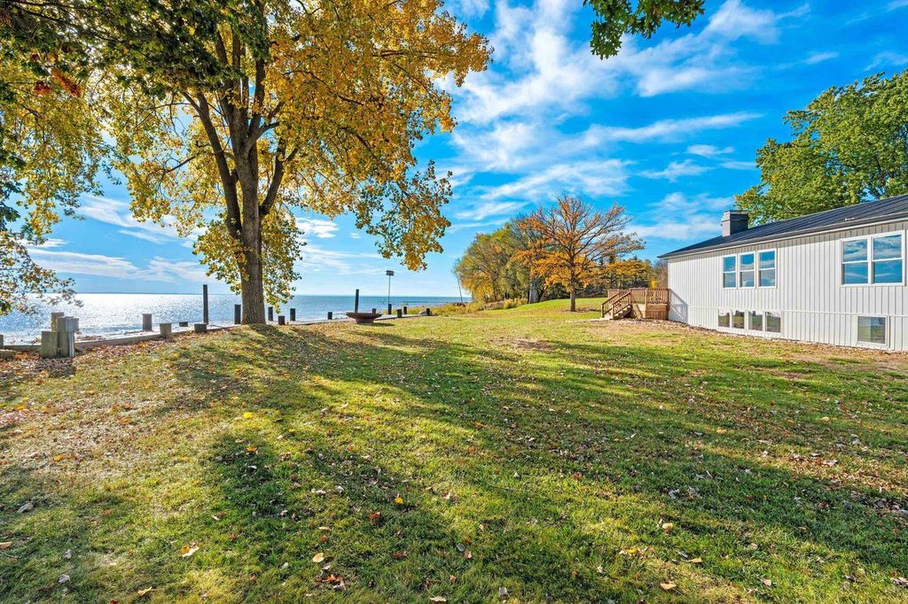 Photo of 3660 Cty Road S Rd, Little Suamico, WI 54141 (MLS # 50317108)