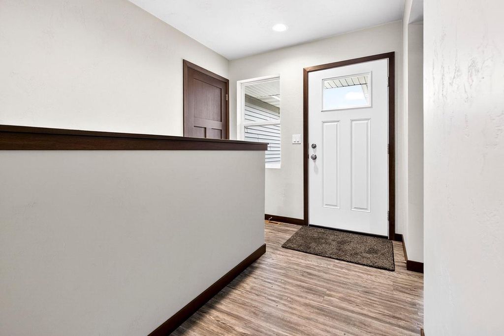 Photo of 537 Golf Side COURT, Hortonville, WI 54944 (MLS # 50321971)