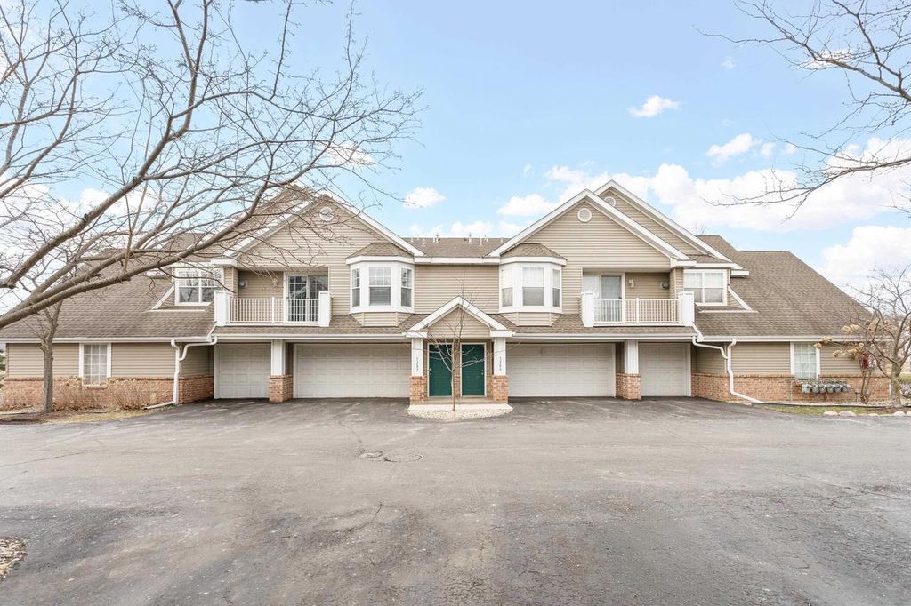 Photo of 3282 Stonecreek DRIVE, Madison, WI 53719 (MLS # 2019762)