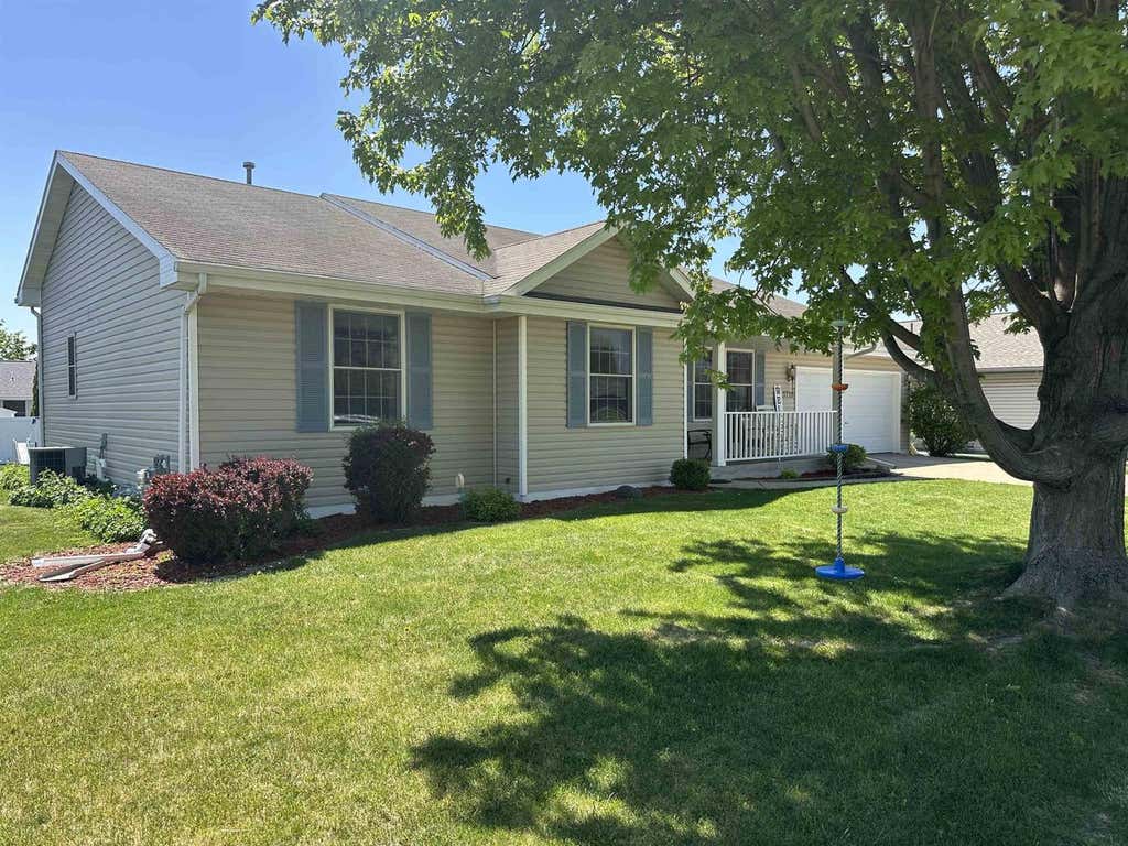 Photo of 3718 Labrador DRIVE, Janesville, WI 53546 (MLS # 2025273)