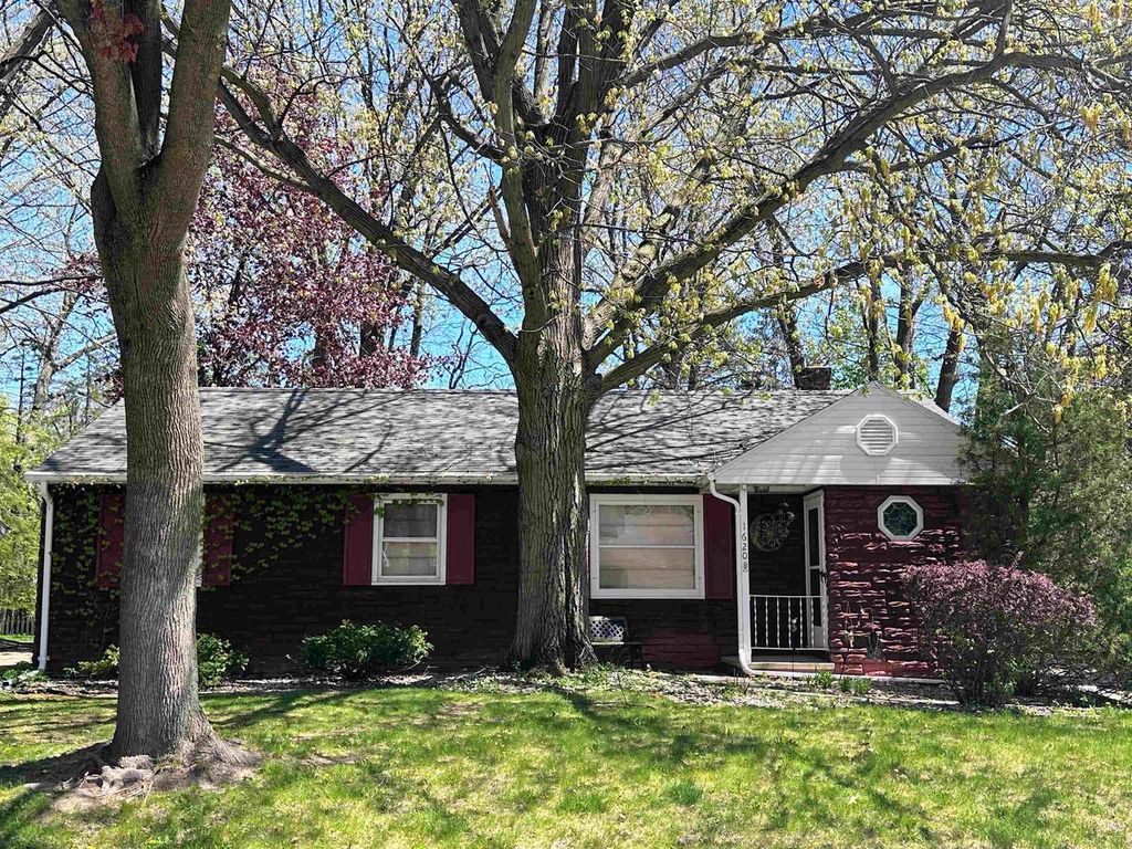 Photo of 1620 N Graceland AVENUE, Appleton, WI 54911 (MLS # 50325576)