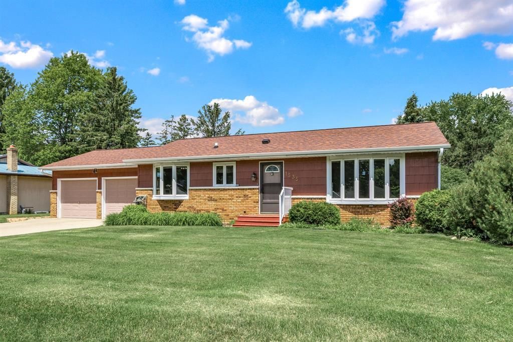 Photo of 1535 Howard AVENUE, Eau Claire, WI 54703 (MLS # 1602651)