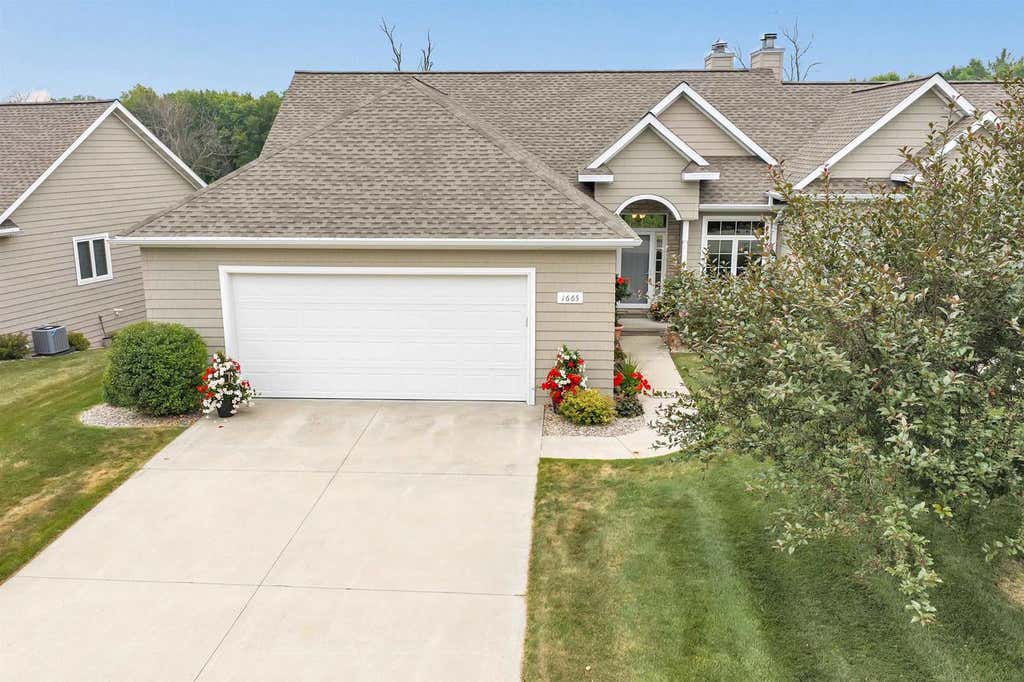 Photo of 1665 Remington Ridge WAY, De Pere, WI 54115 (MLS # 50331024)