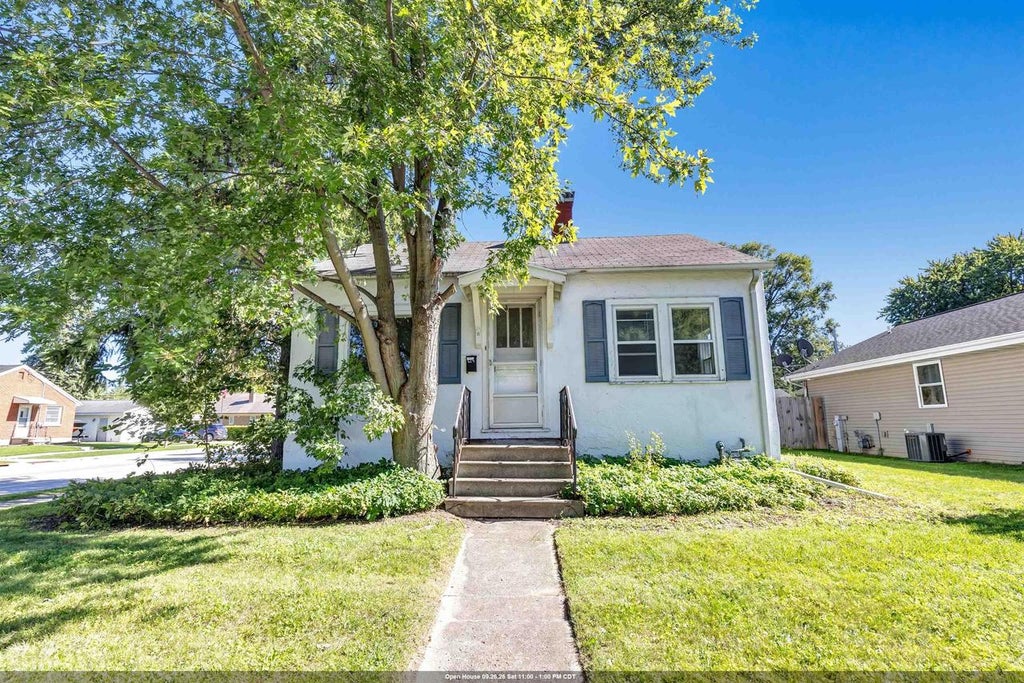 Photo of 624 Columbia AVENUE, Green Bay, WI 54303 (MLS # 50333221)