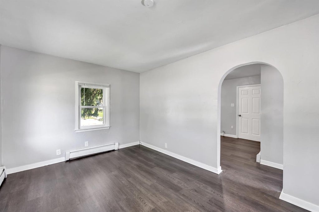 Photo of 624 Columbia AVENUE, Green Bay, WI 54303 (MLS # 50333221)