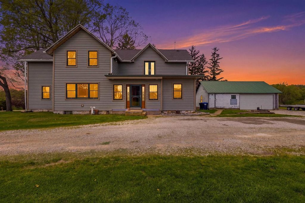 Photo of W7892 W County W ROAD, Beaver Dam, WI 53916 (MLS # 2022823)