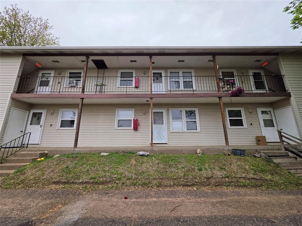Photo of 609 Mount Nemo AVENUE #1-6, Eau Claire, WI 54703 (MLS # 1601477)