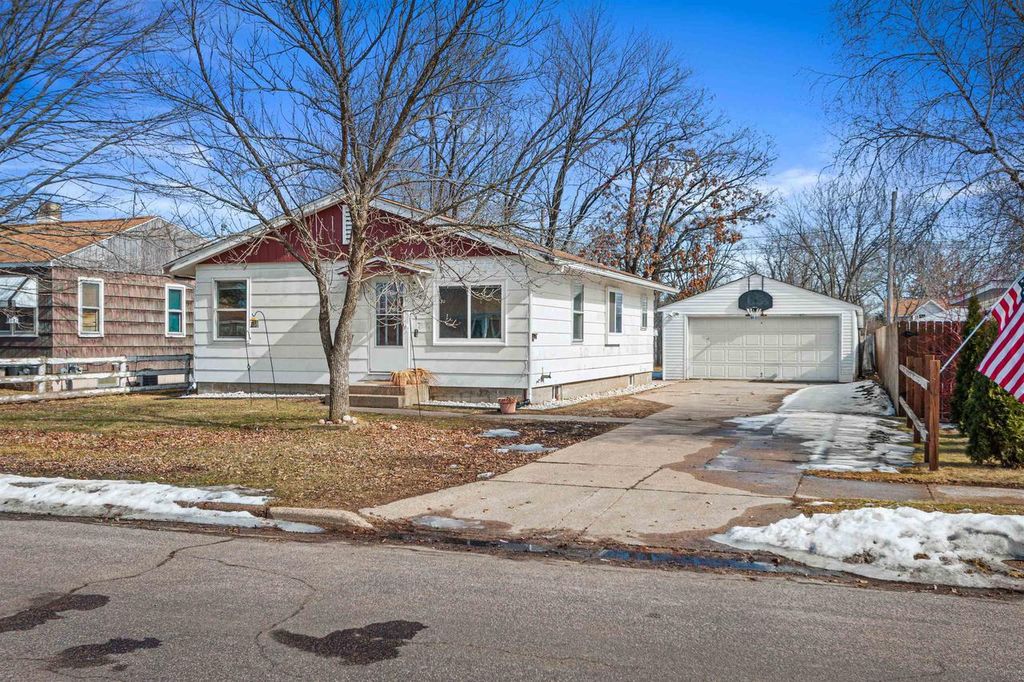 Photo of 220 18th Street North St, Wisconsin Rapids, WI 54494 (MLS # 22600908)
