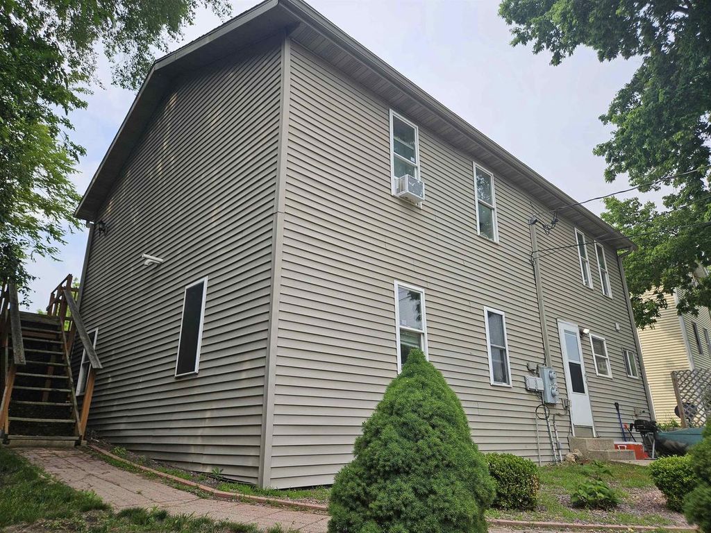 Photo of 502 E Cook STREET, Portage, WI 53901 (MLS # 2022905)