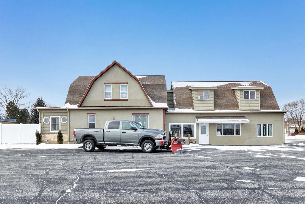 Photo of 513 Duluth AVENUE, Sturgeon Bay, WI 54235 (MLS # 50321711)