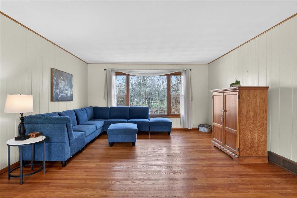 Photo of 701 N Hill ROAD, Beloit, WI 53511 (MLS # 2019334)