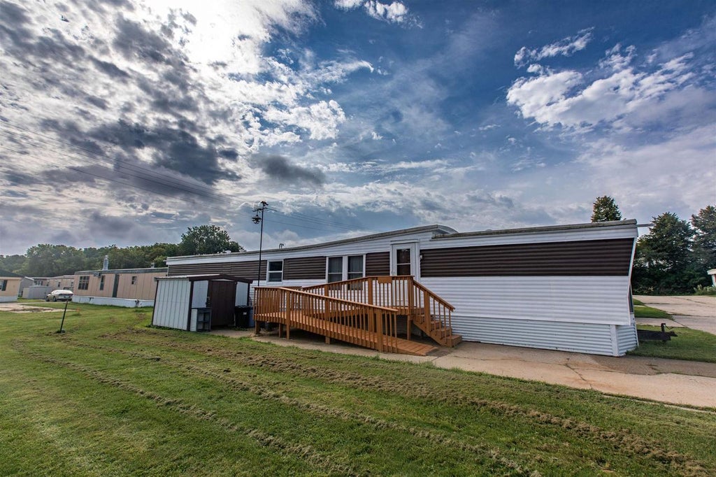 Photo of 202 2nd STREET, Dodgeville, WI 53533 (MLS # 2032295)