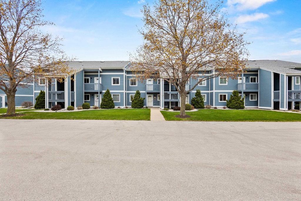 Photo of 7567 Sunrise Ridge LANE #5-CHERRY, Egg Harbor, WI 54209 (MLS # 50325456)