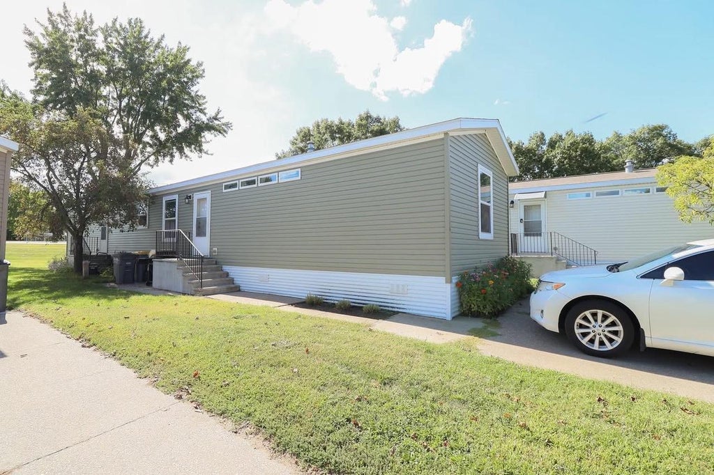 Photo of 3501 Wi-35 #116, Onalaska, WI 54650 (MLS # 2032761)