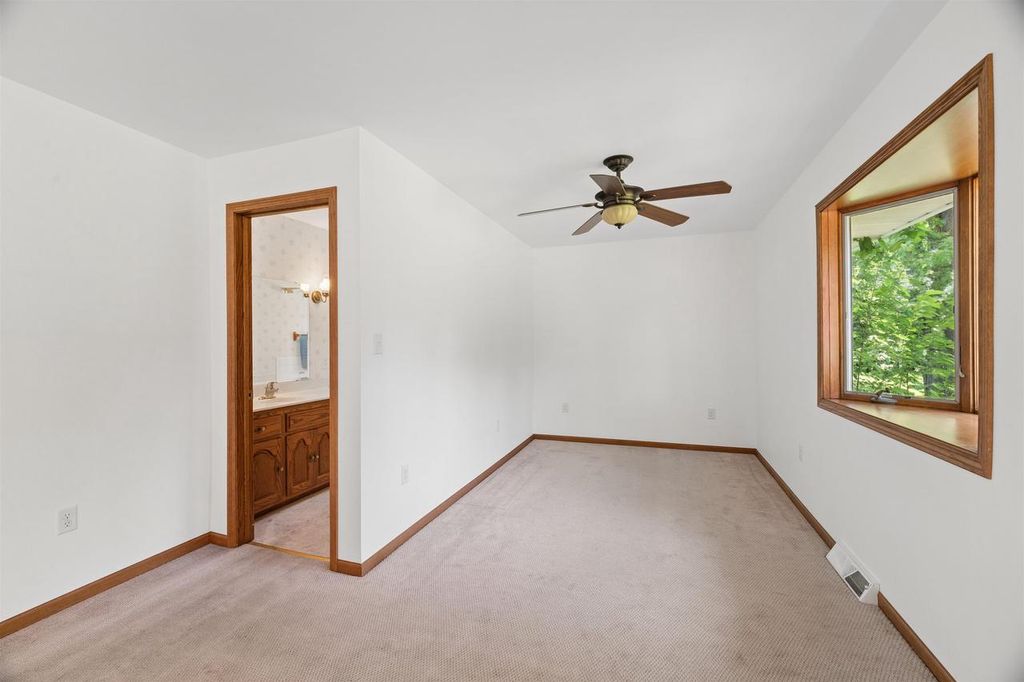 Photo of 2241 Wallace Lake ROAD, West Bend, WI 53090 (MLS # 50329167)