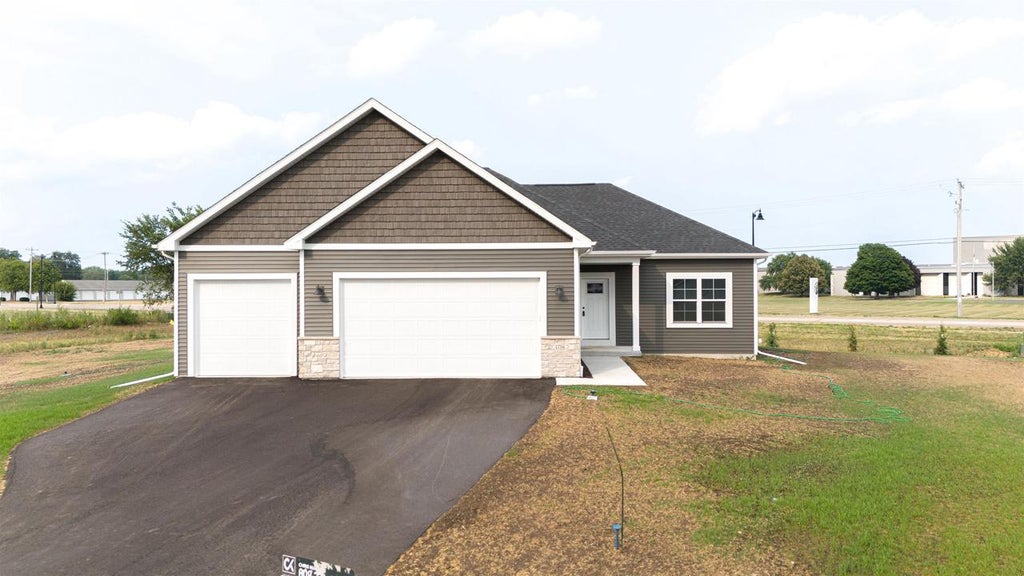 Photo of 1756 E Kyle CIRCLE, Beloit, WI 53511 (MLS # 2019070)