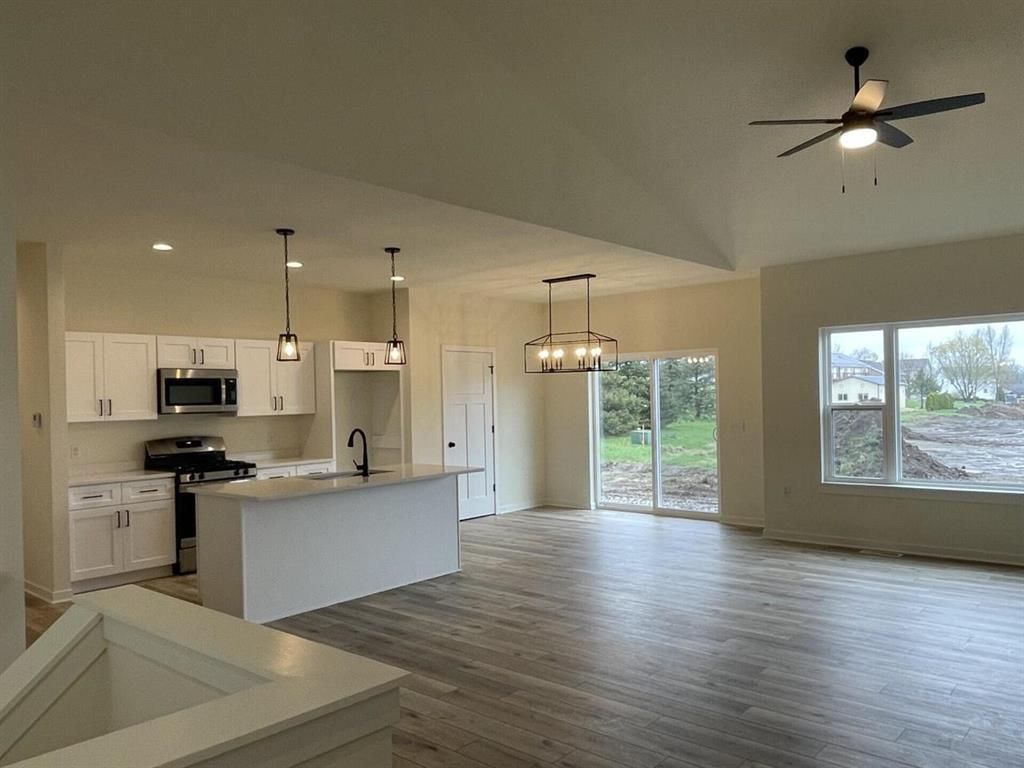 Photo of 1756 E Kyle CIRCLE, Beloit, WI 53511 (MLS # 2019070)