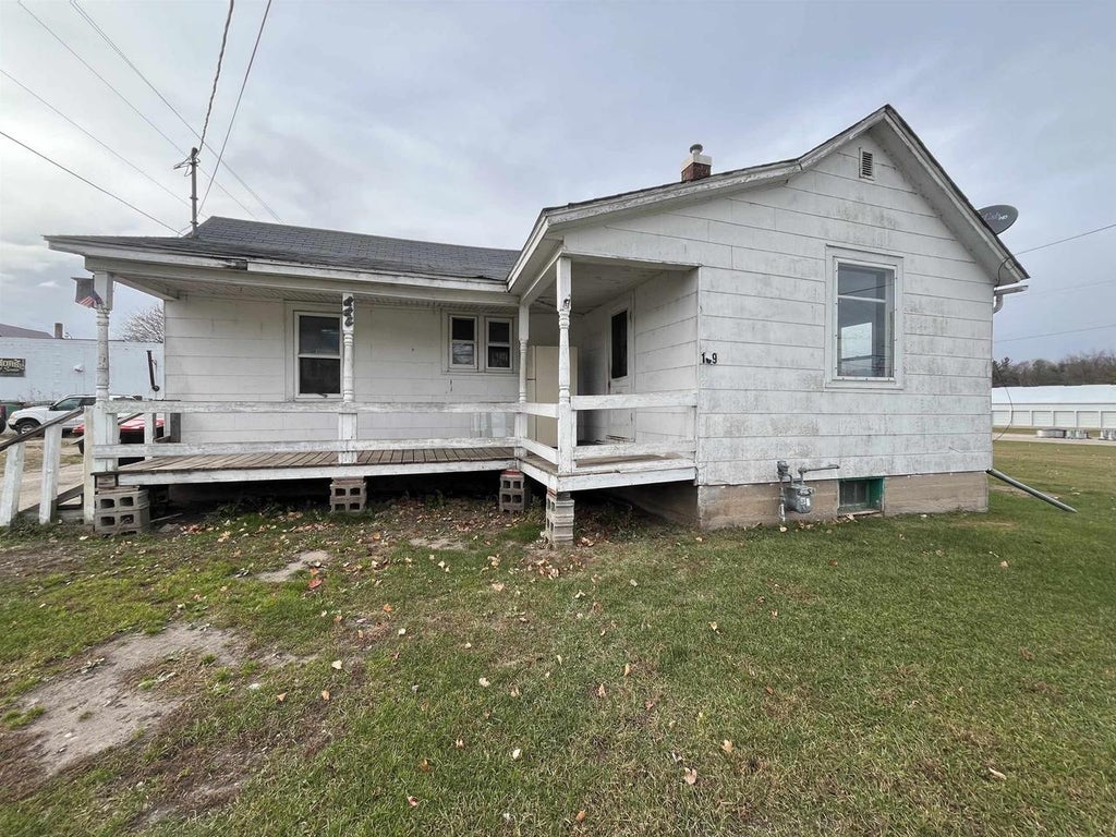 Photo of 109 N Richmond STREET, Gillett, WI 54124 (MLS # 50330460)