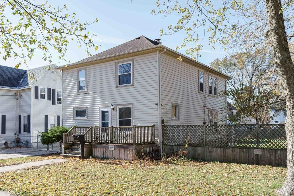 Photo of 625 Yuba STREET, Janesville, WI 53545 (MLS # 2012429)