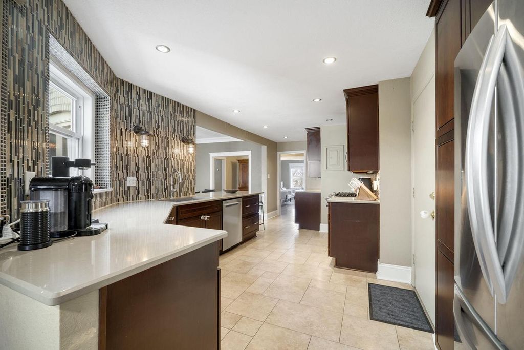 Photo of 2230 E Bradford AVENUE #G, Milwaukee, WI 53211 (MLS # 1957184)