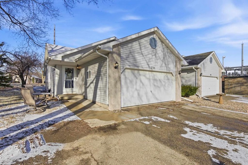 Photo of 735 Athletic WAY, Sun Prairie, WI 53590 (MLS # 2018329)