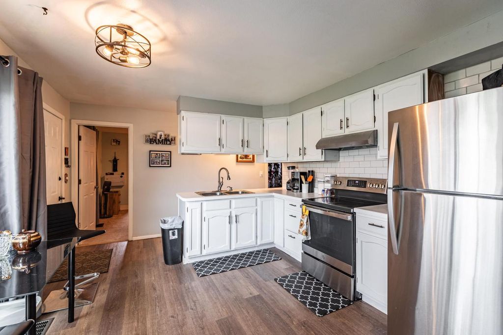 Photo of 2107 Liberty STREET, La Crosse, WI 54601 (MLS # 1958699)