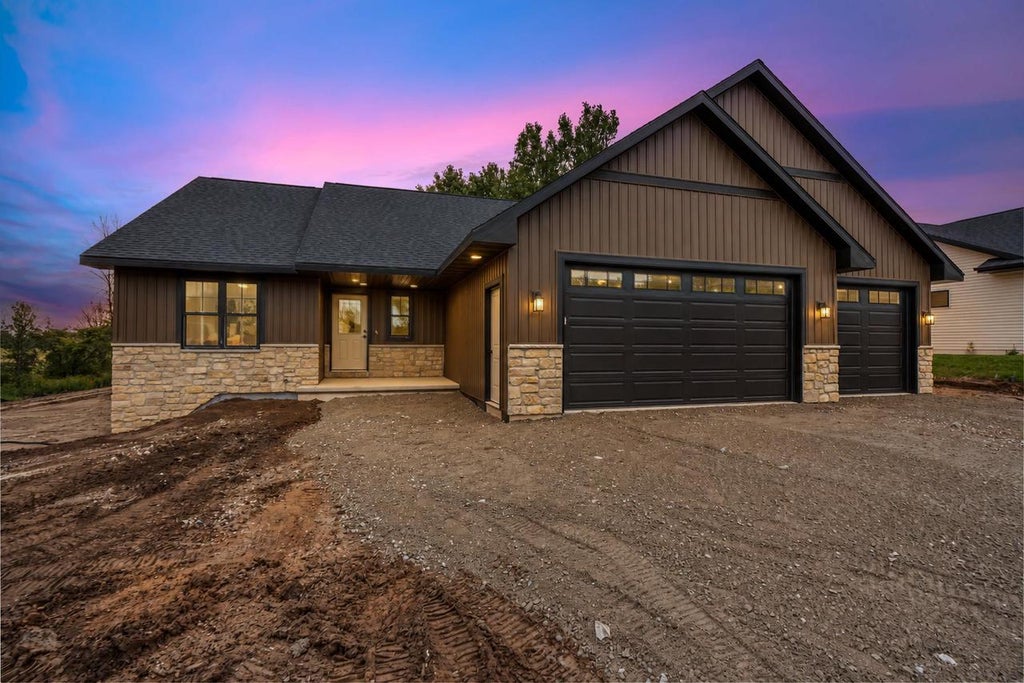Photo of 3869 van Lanen ROAD, Green Bay, WI 54311 (MLS # 50332983)