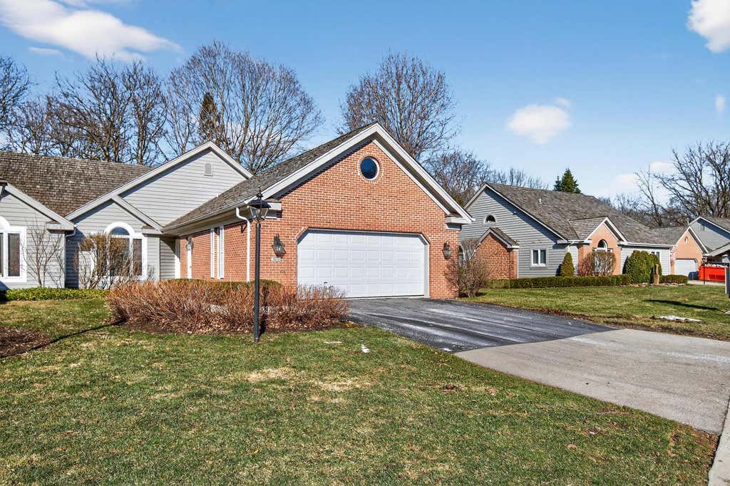 Photo of 2415 Walnut Grove COURT #B, Brookfield, WI 53005 (MLS # 1976674)