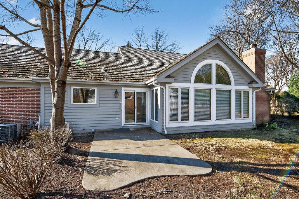Photo of 2415 Walnut Grove COURT #B, Brookfield, WI 53005 (MLS # 1976674)