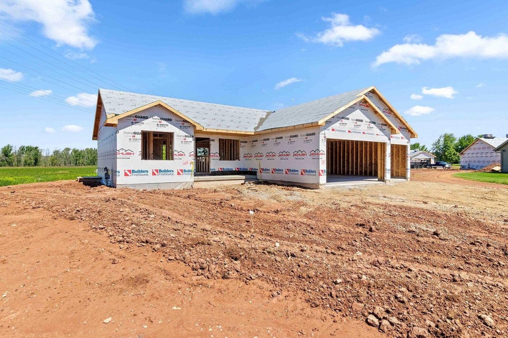 Photo of 535 Dogwood COURT, New London, WI 54961 (MLS # 50327839)