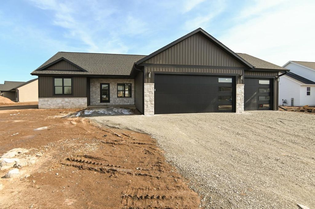 Photo of 1450 Divinity DRIVE, De Pere, WI 54115 (MLS # 50321690)