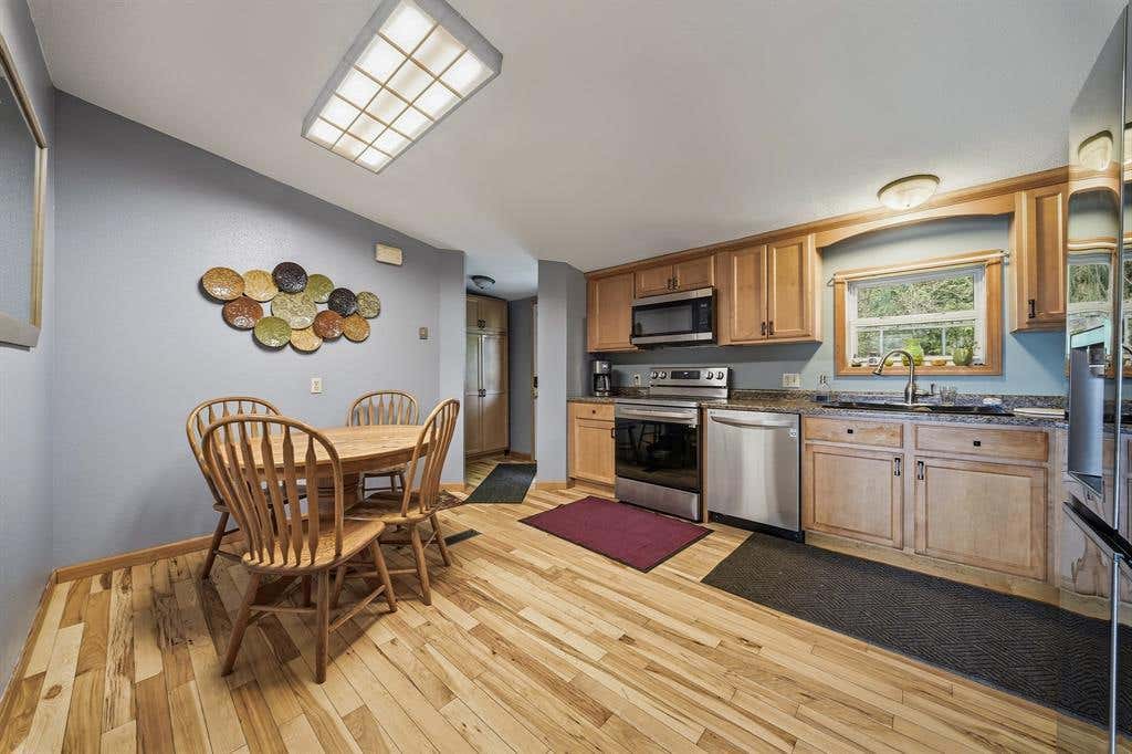 Photo of 1318 S Gooder AVENUE, Eau Claire, WI 54703 (MLS # 1604140)