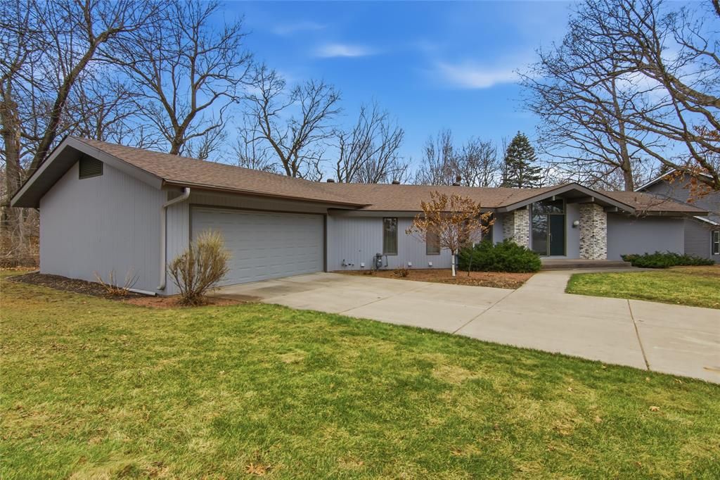 Photo of 4322 Woodridge DRIVE, Eau Claire, WI 54701 (MLS # 1599698)