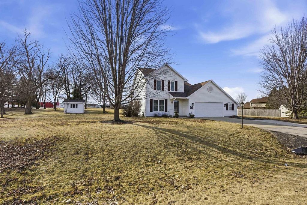 Photo of N1371 Fawn Ridge COURT, Greenville, WI 54942 (MLS # 50322274)