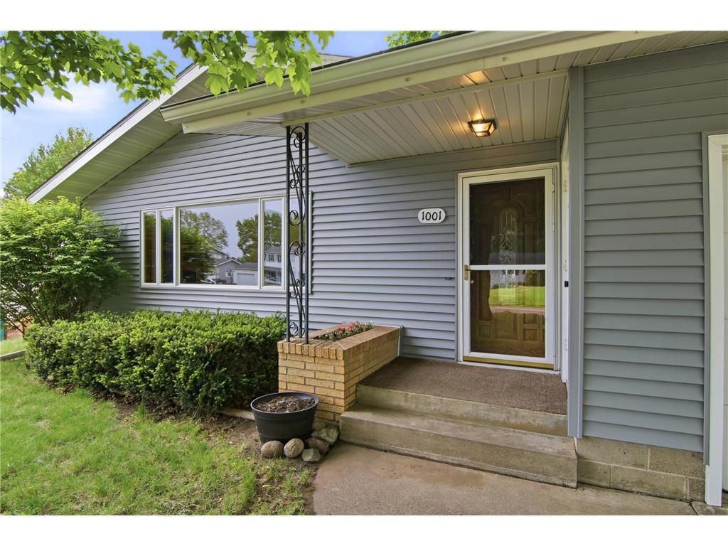 Photo of 1001 Kinnickinnic STREET, Hudson, WI 54016 (MLS # 7078846)
