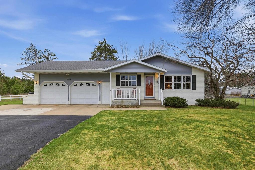 Photo of 2601 Plover Springs DRIVE, Plover, WI 54467 (MLS # 22601467)