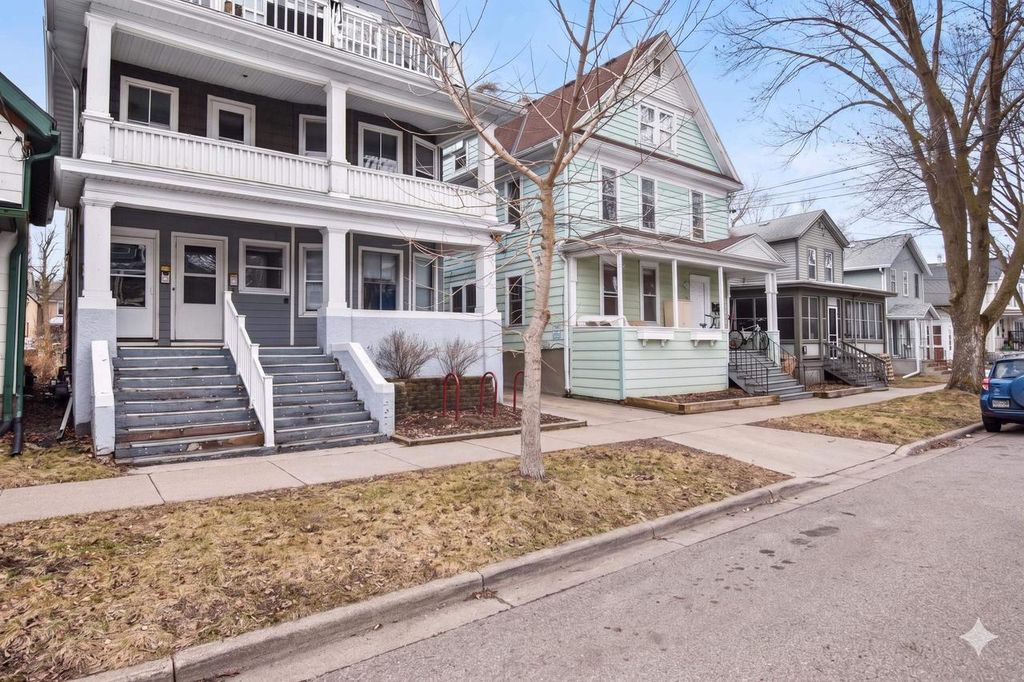 Photo of 120-126 N Franklin STREET, Madison, WI 53703 (MLS # 2023686)