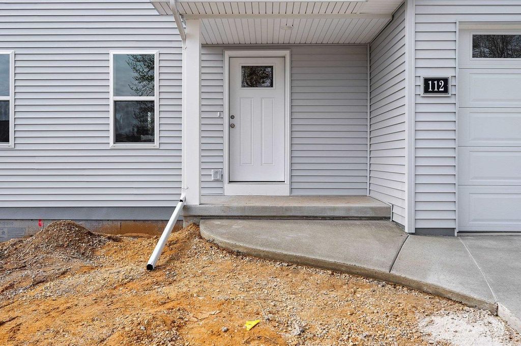 Photo of 112 E Law STREET, New London, WI 54961 (MLS # 50324874)