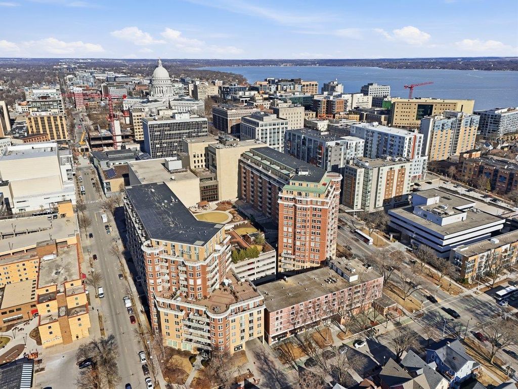 Photo of 360 W Washington AVENUE #1413, Madison, WI 53703 (MLS # 2017296)