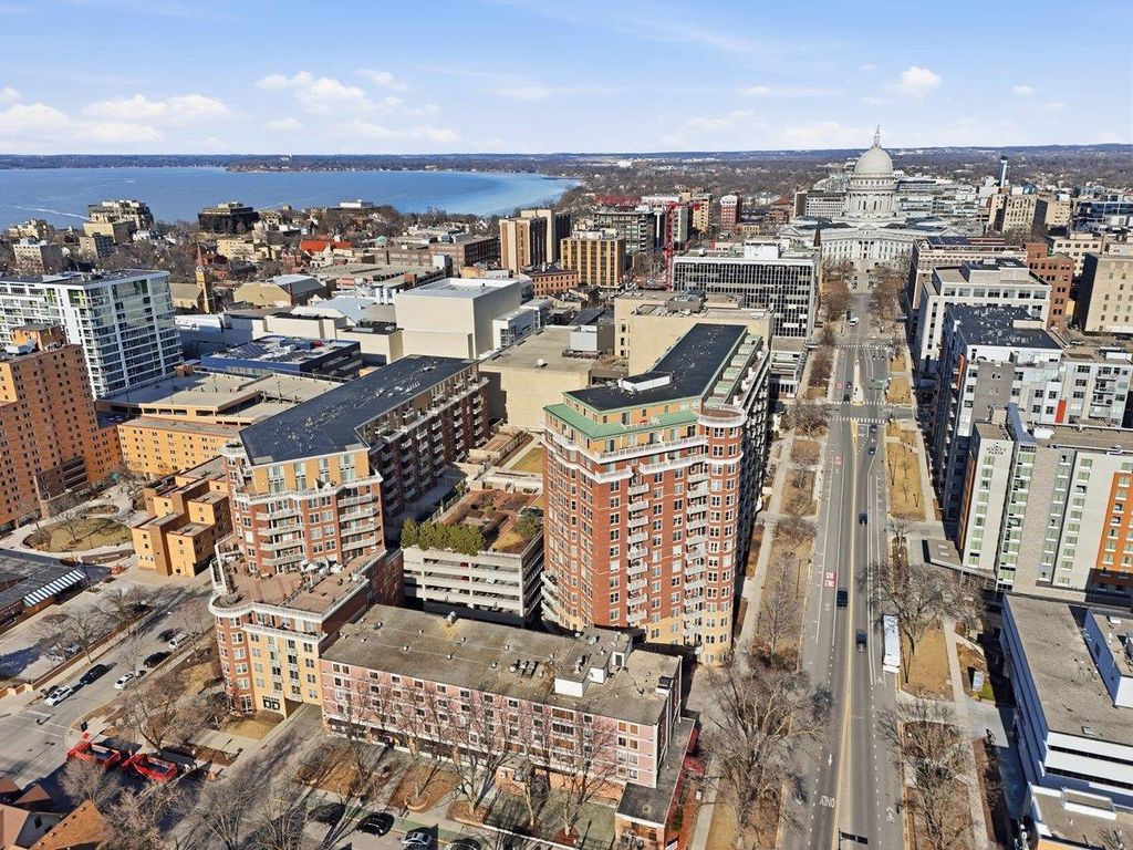 Photo of 360 W Washington AVENUE #1413, Madison, WI 53703 (MLS # 2017296)