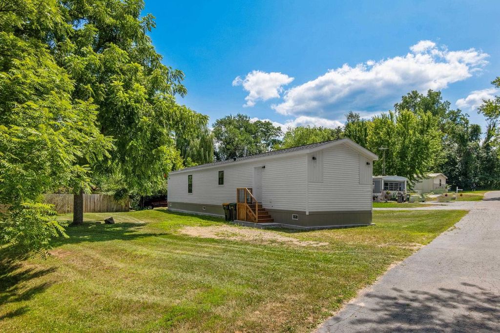 Photo of W2354 State Road 23 ROAD #406, Green Lake, WI 54941 (MLS # 2028650)