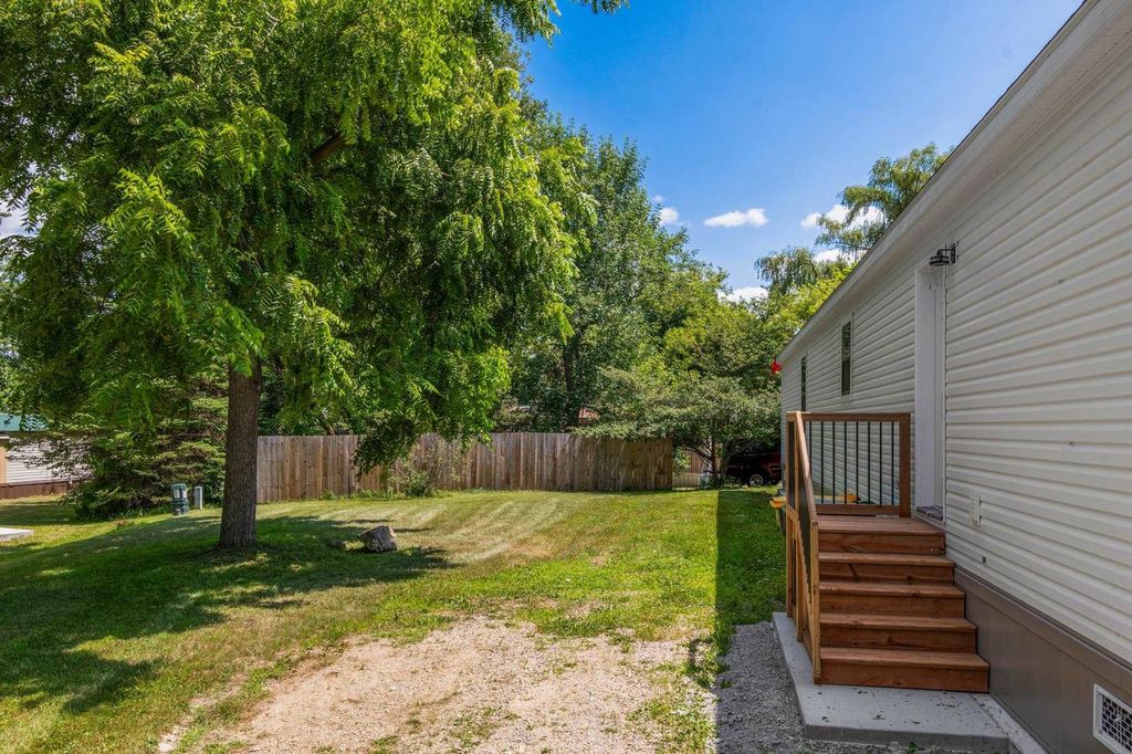 Photo of W2354 State Road 23 ROAD #406, Green Lake, WI 54941 (MLS # 2028650)