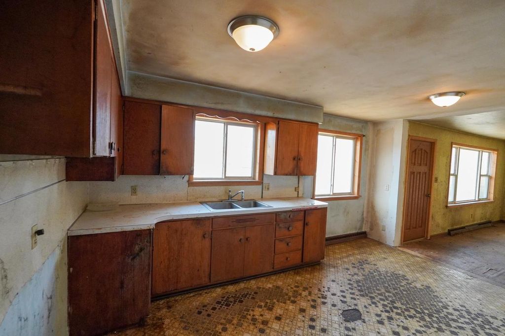 Photo of 326 N Central AVENUE, Medford, WI 54451 (MLS # 22600939)