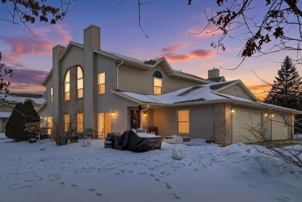 Photo of 262 White Oak AVENUE, Plover, WI 54467 (MLS # 22600461)