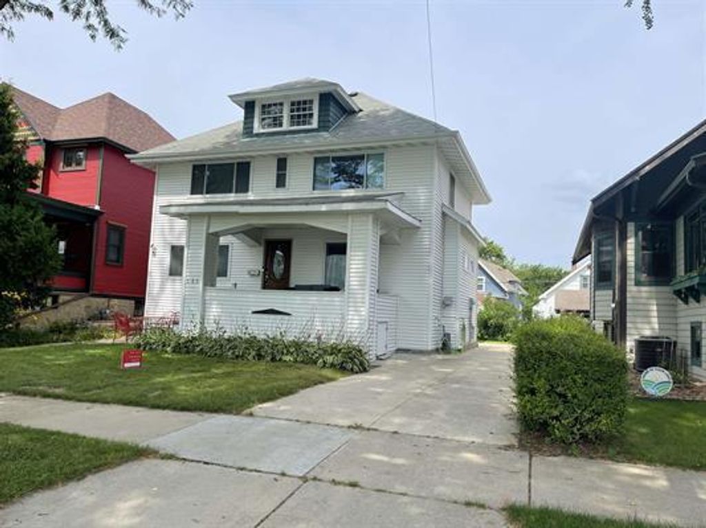 Photo of 135 S Brittingham PLACE, Madison, WI 53715 (MLS # 2014155)